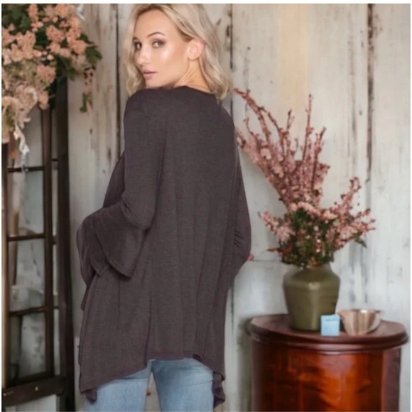 Everly Lightweight Charcoal Grey Open Cardigan with Ruffled Sleeves Size Medium - Picture 2 of 8